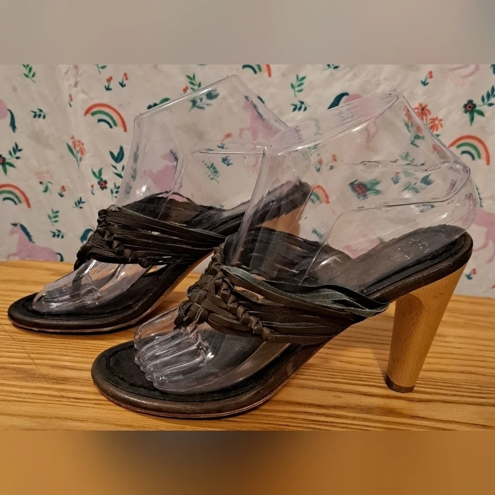 NWT Y2K True Religion Mocha Leather Boho Indie Neutral Sandal Heel Shoe SZ 37EU